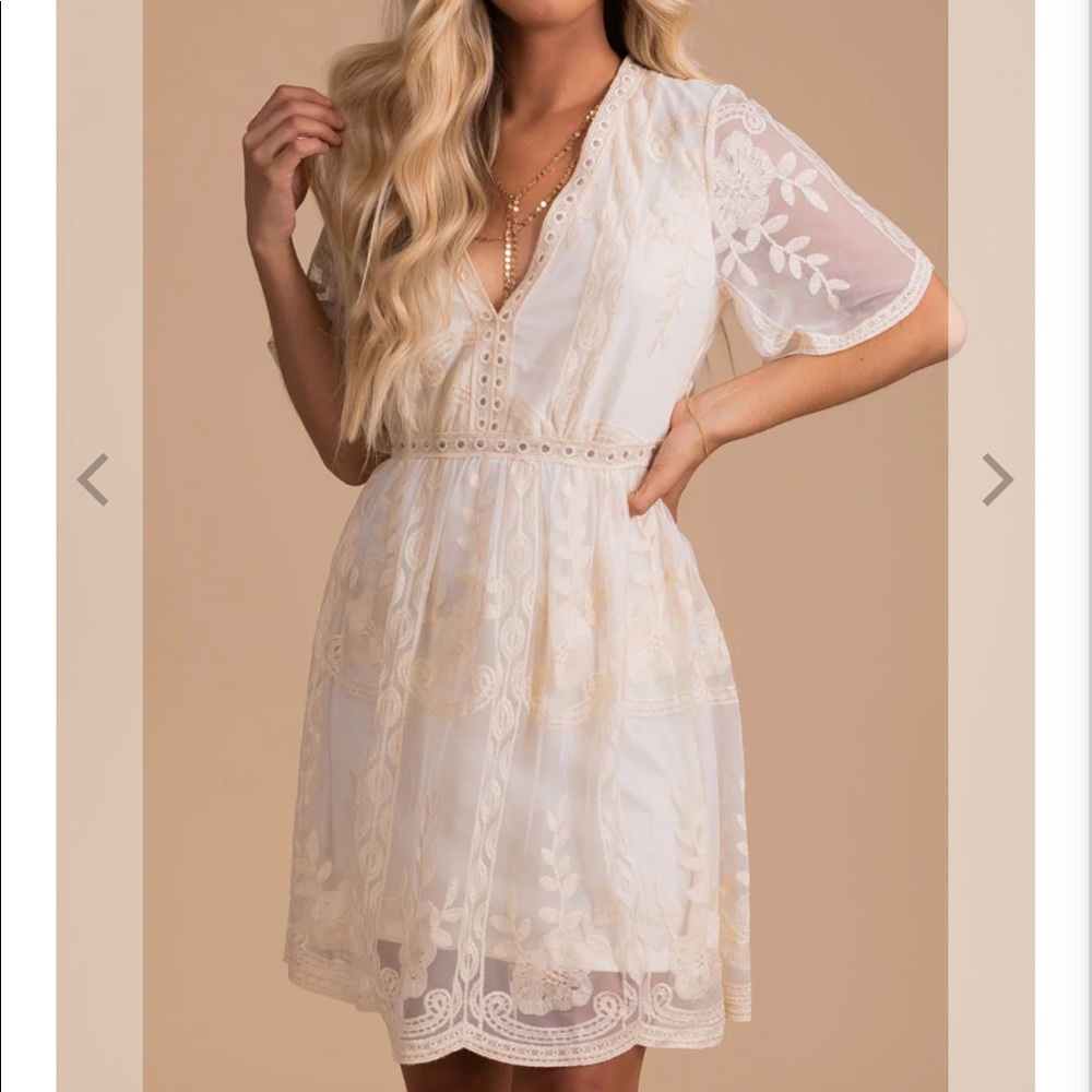 Bella Ella Light my Fire cream midi dress. NWOT. Size xl